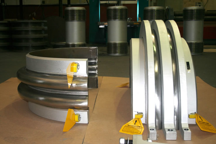 clamshell type expansion joint example 1