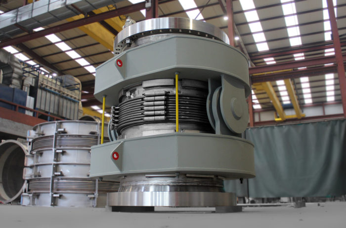 High-Pressure Hinged Expansion Joint for Petrochemical Plant in Northern Europe