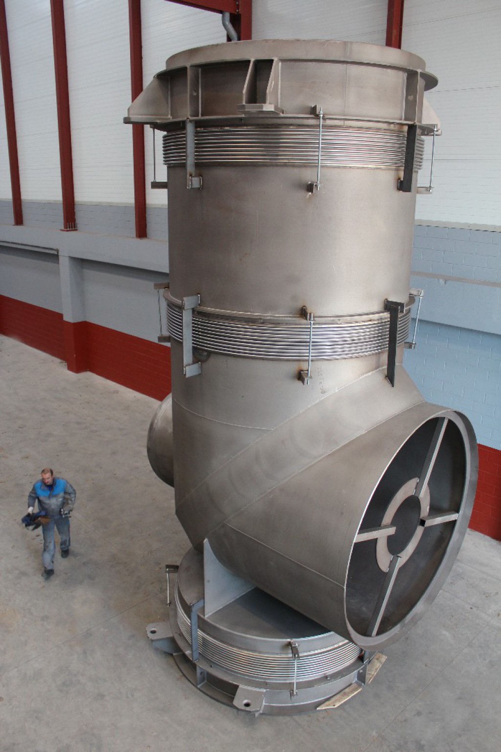 Large Pressure Balanced Expansion Joint delivered to a Waste to Energy facility in the UK