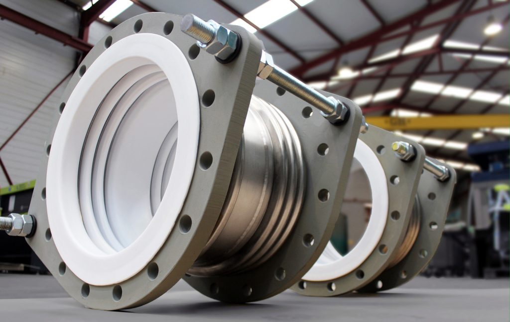 Tantalum + PTFE + Hastelloy C4 Metal Expansion Joints for a Petrochemical Plant in the Far East